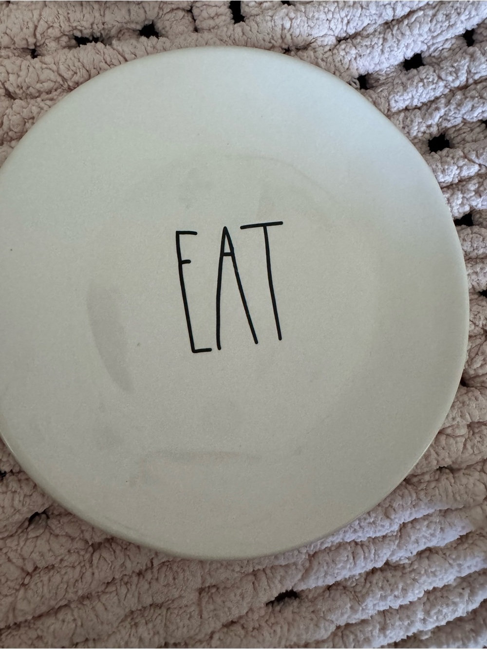 Rae Dunn set of 4 EAT salad plates - Picture 2 of 7